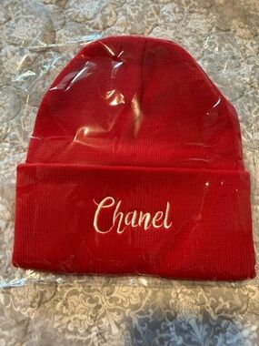 Fashion Red Ribbed Cuff Beanie - unisex